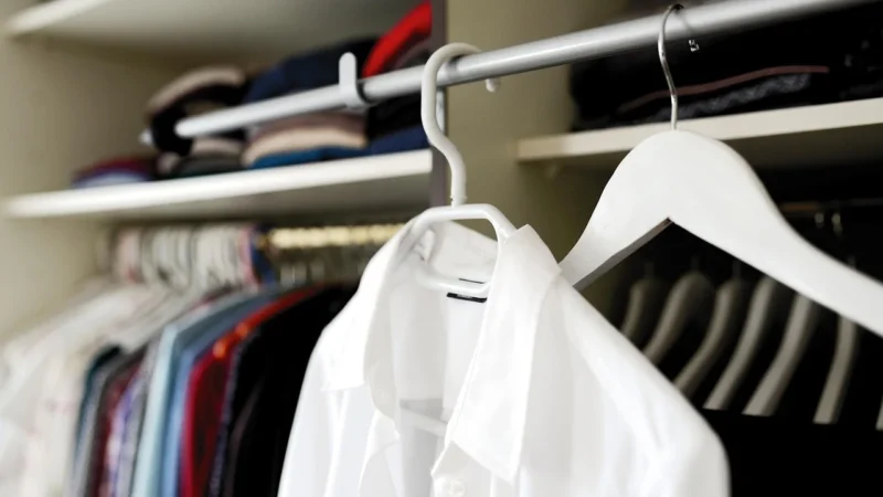 Minimalizm w modzie – jak osiągnąć styl bez przesady
